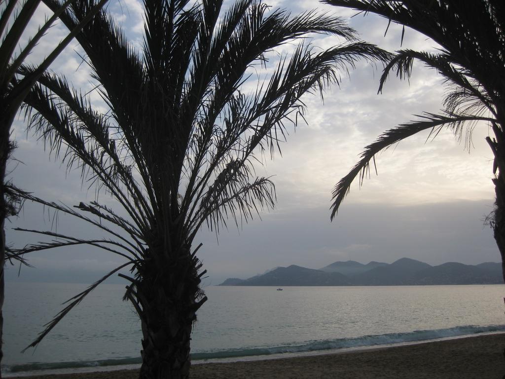 Cannes - View Cap Esterel Exterior photo